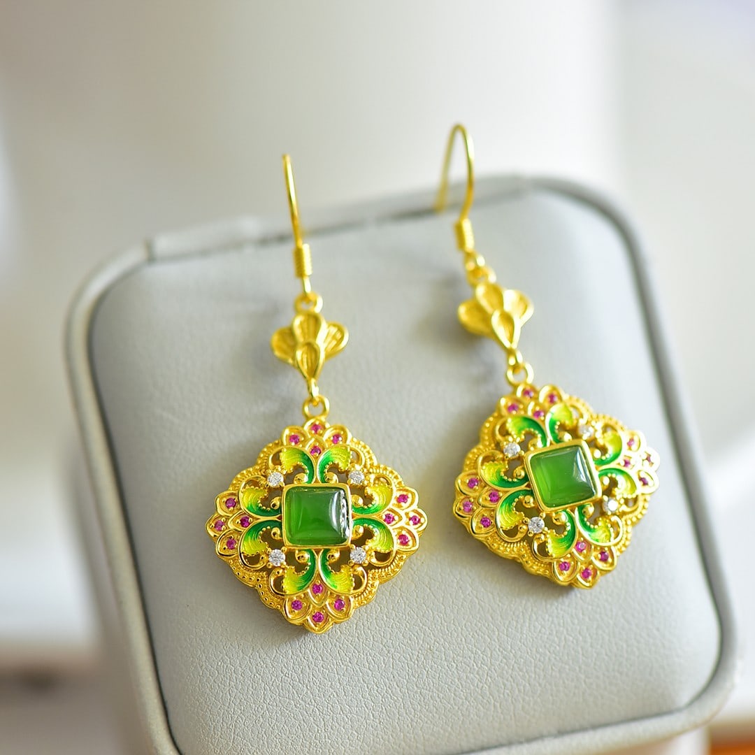 A Pair of Exquisite Sterling Silver-Gold Plated Inlaid Jasper Enamel Earrings,Inlaid Diamonds: A Pair of Exquisite Sterling Silver-Gold Plated Inlaid Jasper Enamel Earrings,Inlaid Diamonds,Size:5mmx5mm 