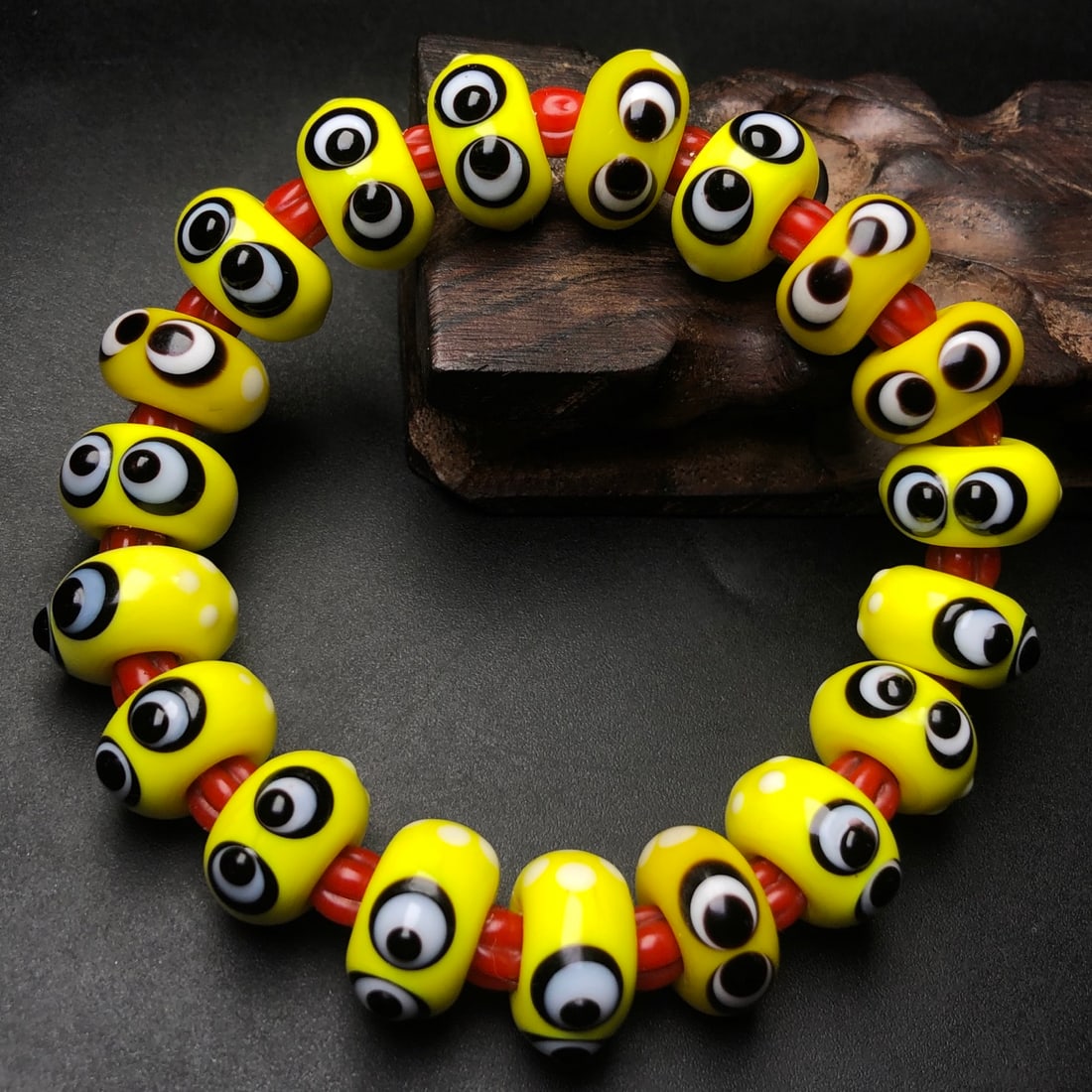 An Exquisite Glass Bracelets - 2