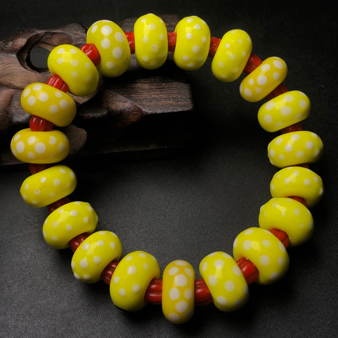 An Exquisite Glass Bracelets - 6