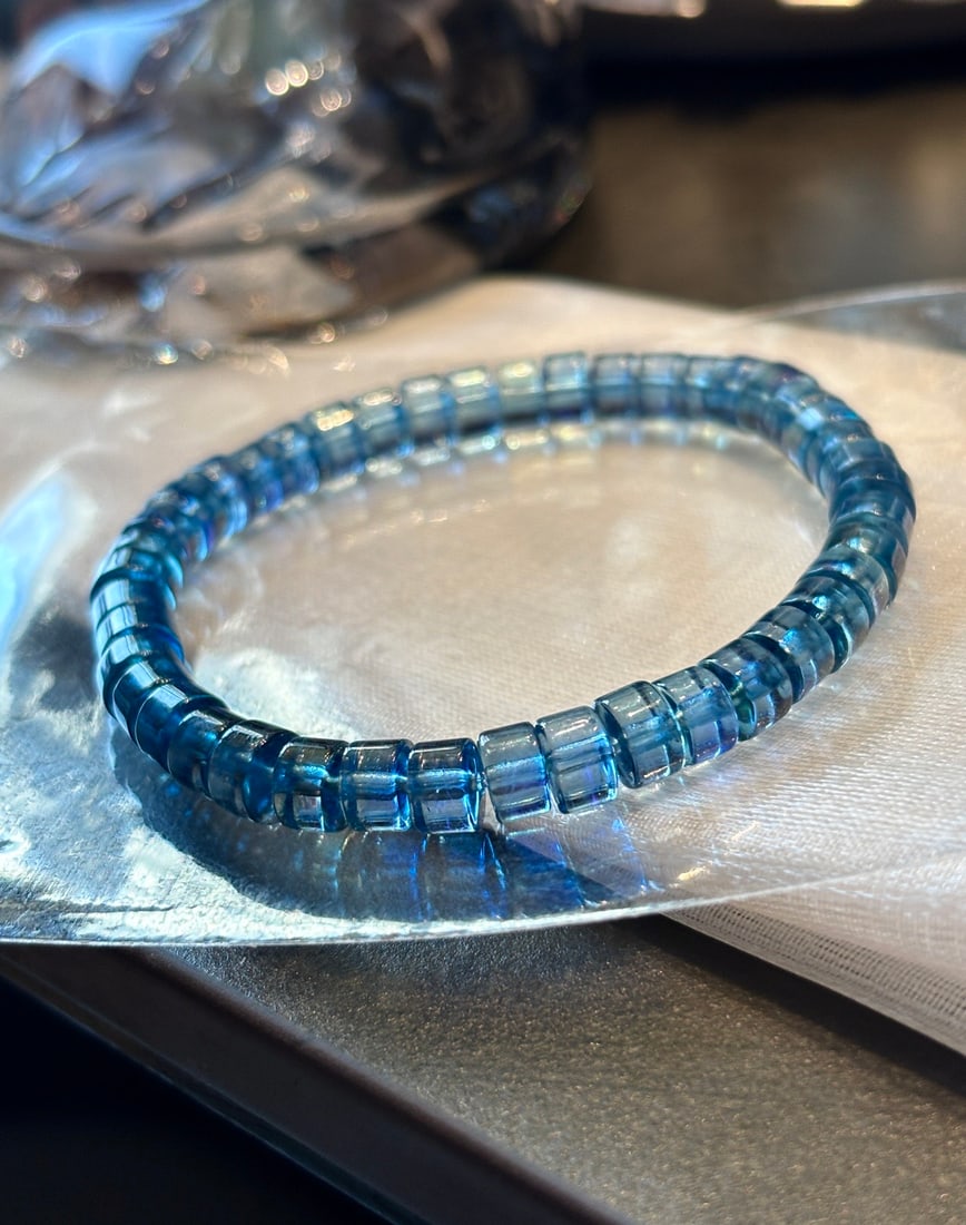 An Exquisite Aquamarine Bracelets: An Exquisite Aquamarine Bracelets,Size:6.5mm,Weight:13.9g 海蓝宝手串