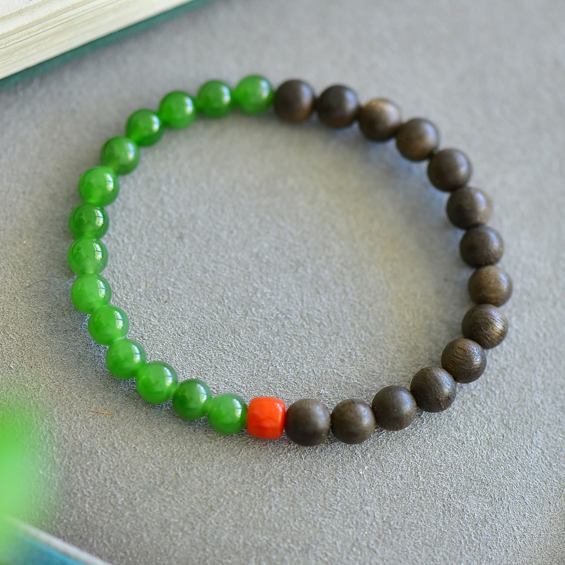 An Exquisite Jasper Eaglewood Bracelets - 5