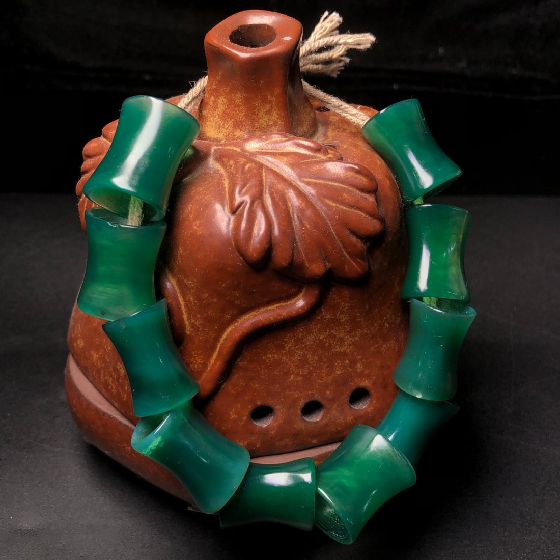 An Exquisite Agate Bracelets (1 of 9)