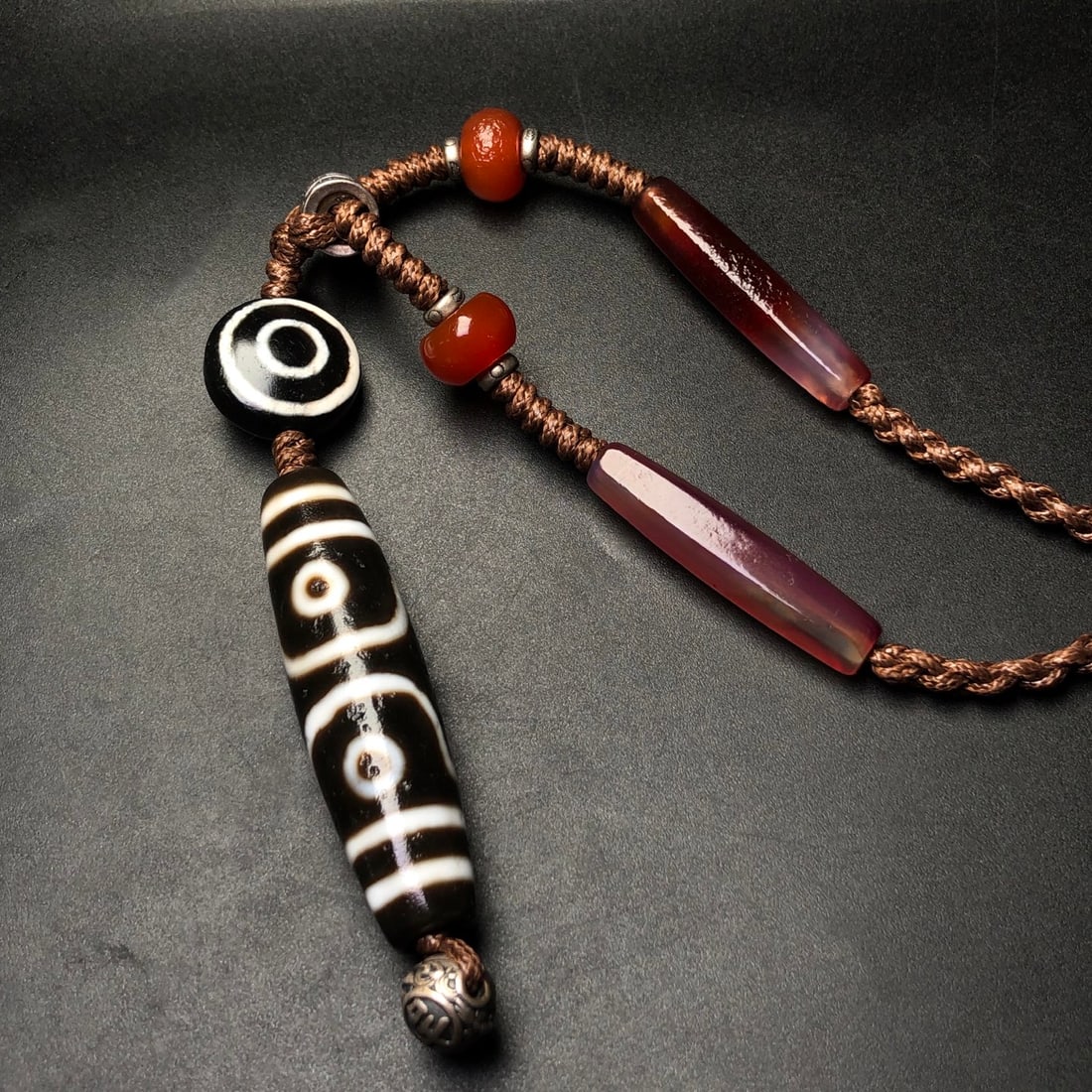 An Exquisite Dzi Bead Necklace - 7