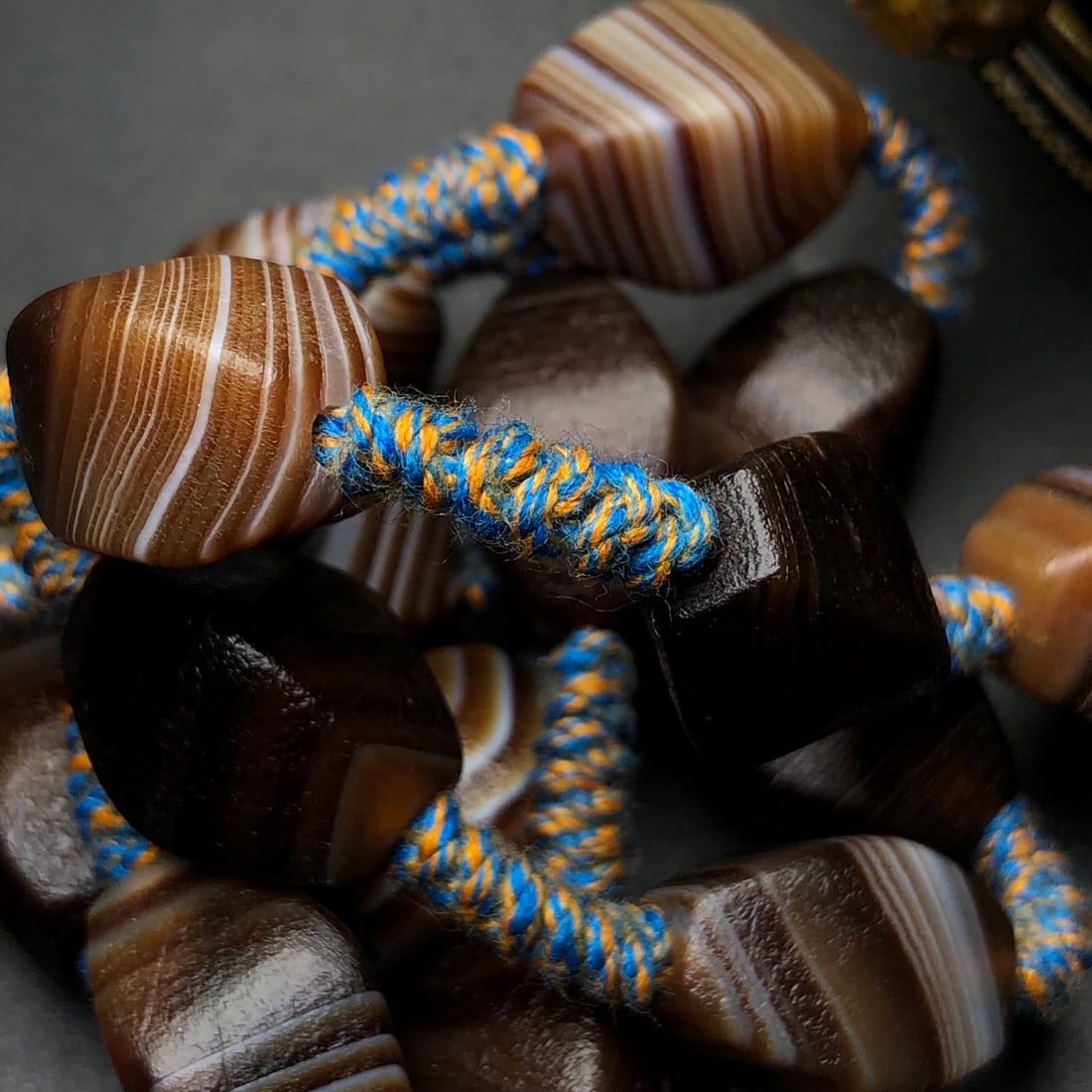 An Exquisite Agate Necklace - 8