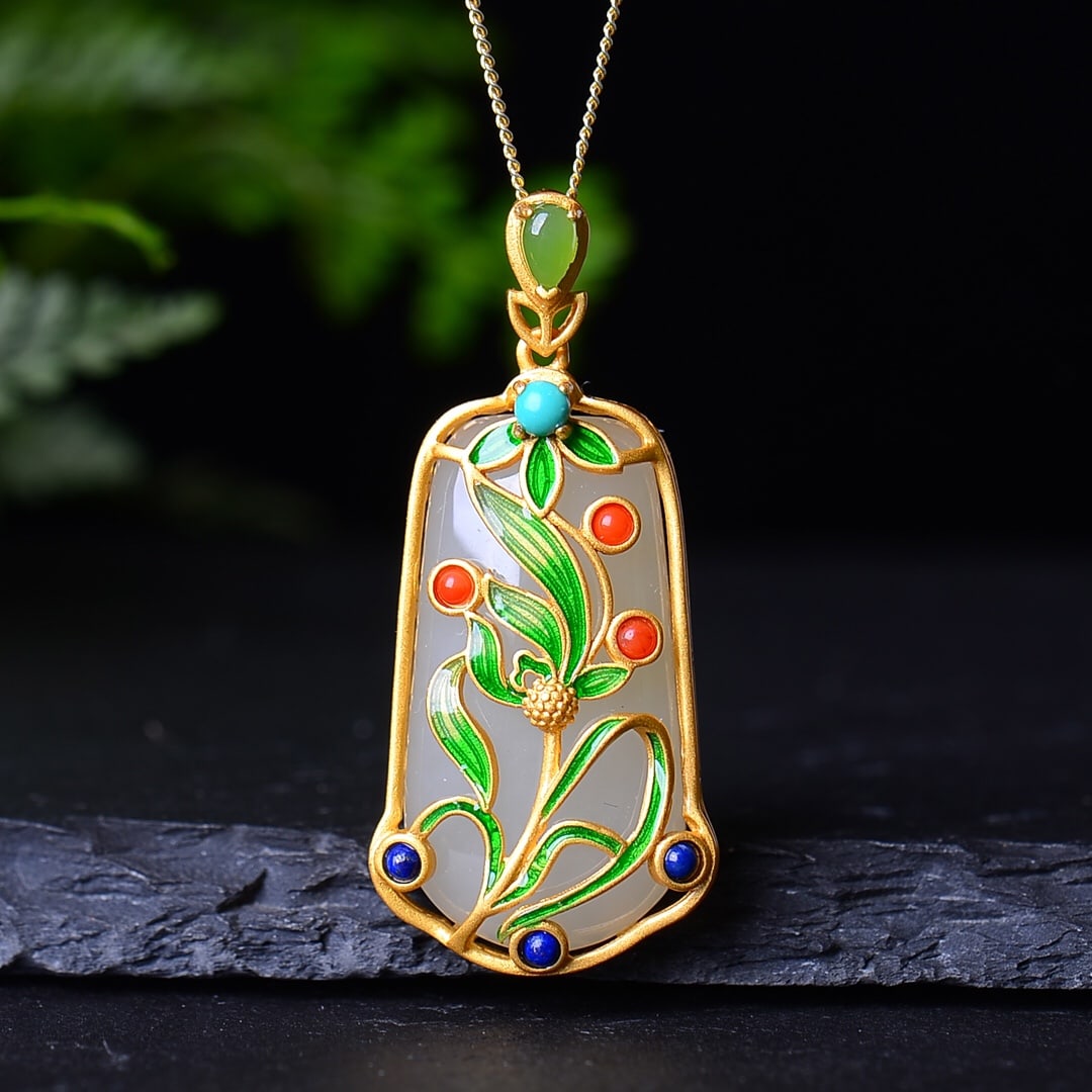 A Set of Fine Sterling Silver-Gold Plated Inlaid White Jade Jewelrys: A Set of Fine Sterling Silver-Gold Plated Inlaid White Jade Jewelrys,Size:(Ring)12mmx12mm,(Earrings)6mmx13mm,(Pendant)15mmx30mm 