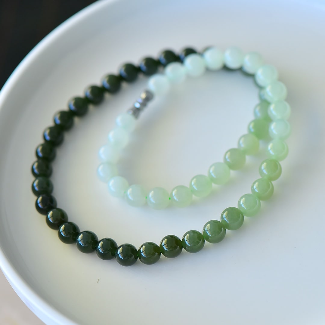 An Exquisite Greenish Jade Necklace (1 of 5)