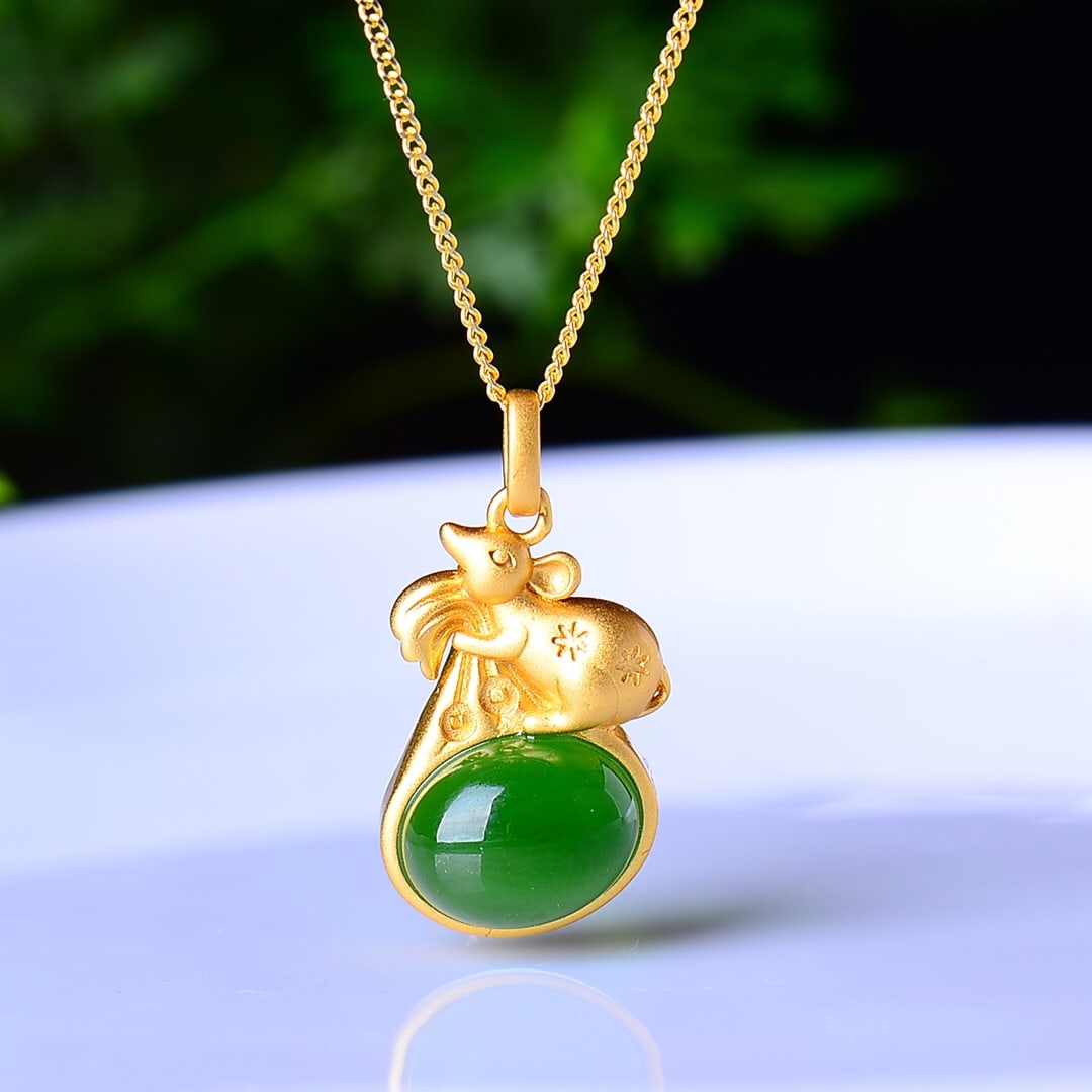 An Exquisite Sterling Silver-Gold Plated Inlaid Jasper Pendant: An Exquisite Sterling Silver-Gold Plated Inlaid Jasper Pendant,Size:8mmx10mm 纯银镀金镶碧玉吊坠