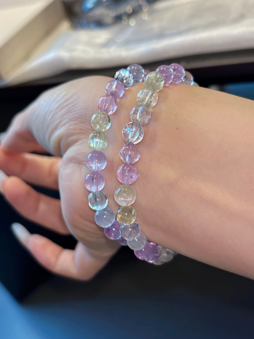 An Exquisite Crystal Bracelets - 6