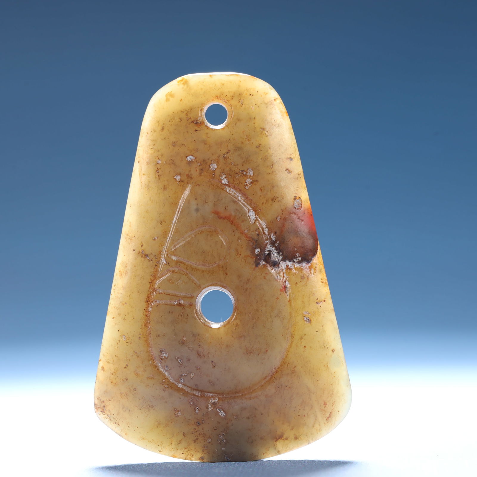 An Archaic Hongshan Culture Green Jade Pendant (1 of 4)