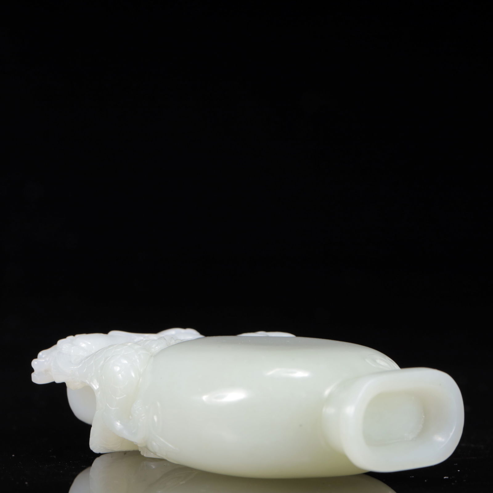 An Exquisite White Jade Dragon Pattern Bottle - 11
