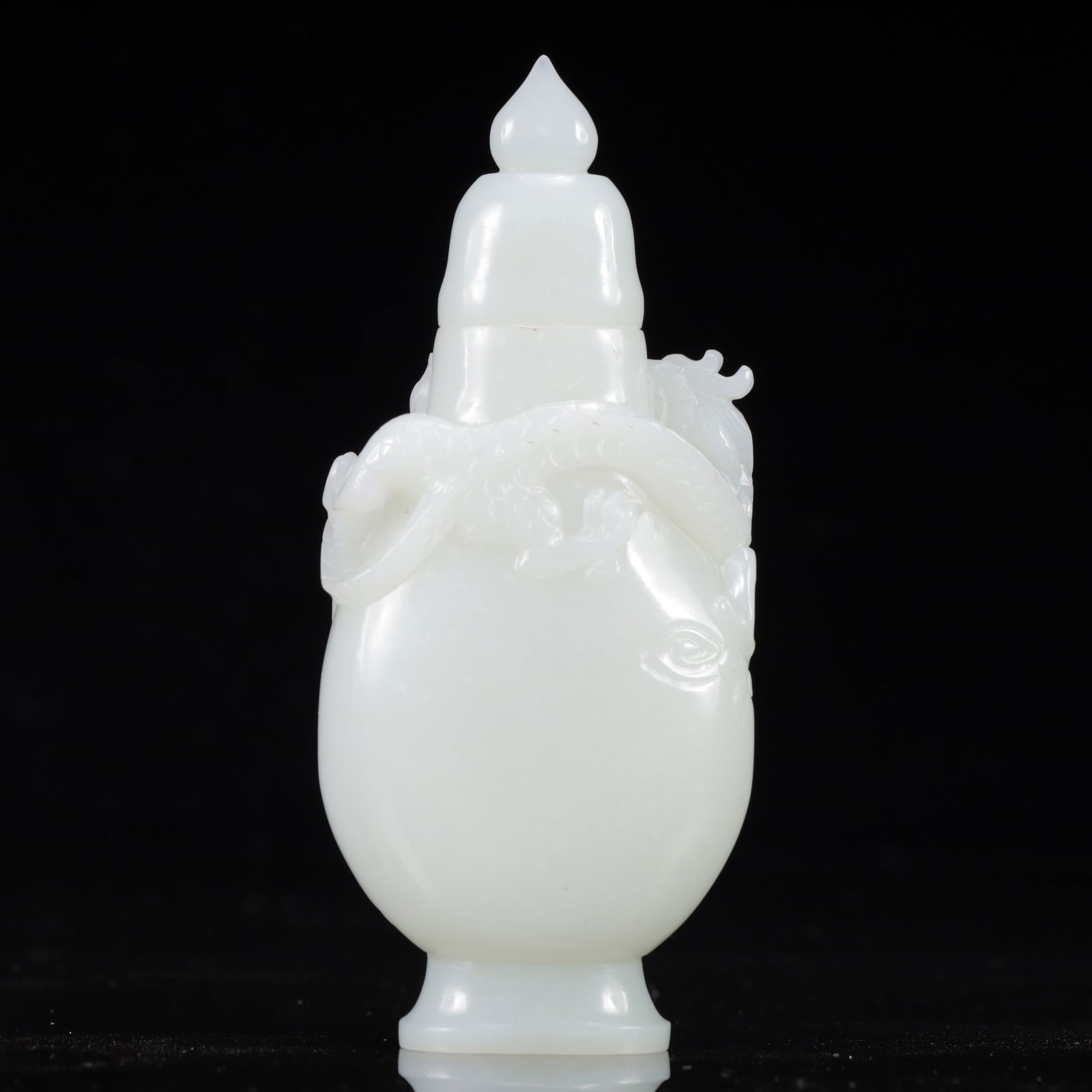 An Exquisite White Jade Dragon Pattern Bottle - 7