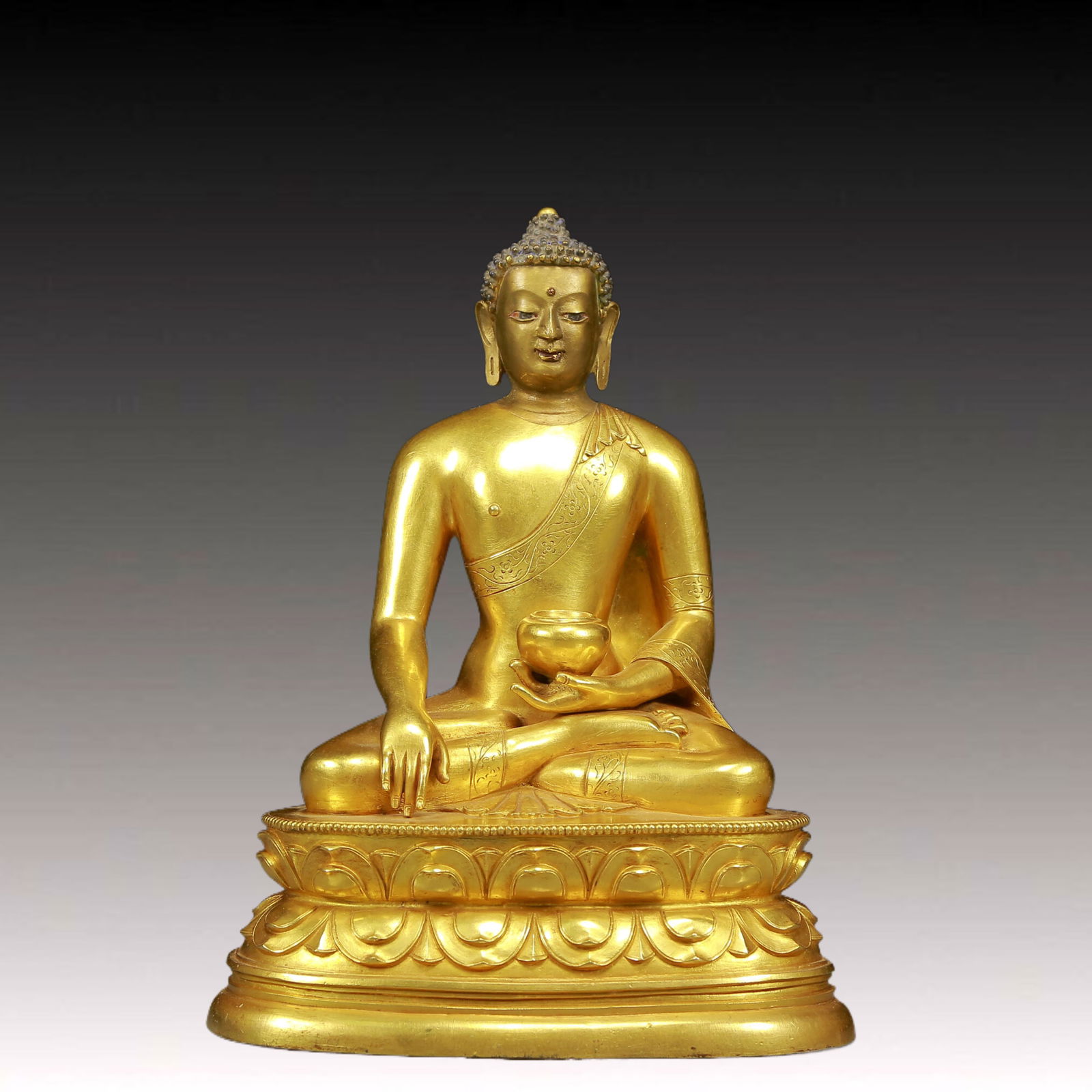 A Solemn Gilt Bronze Statue of Sakyamuni (1 of 9)