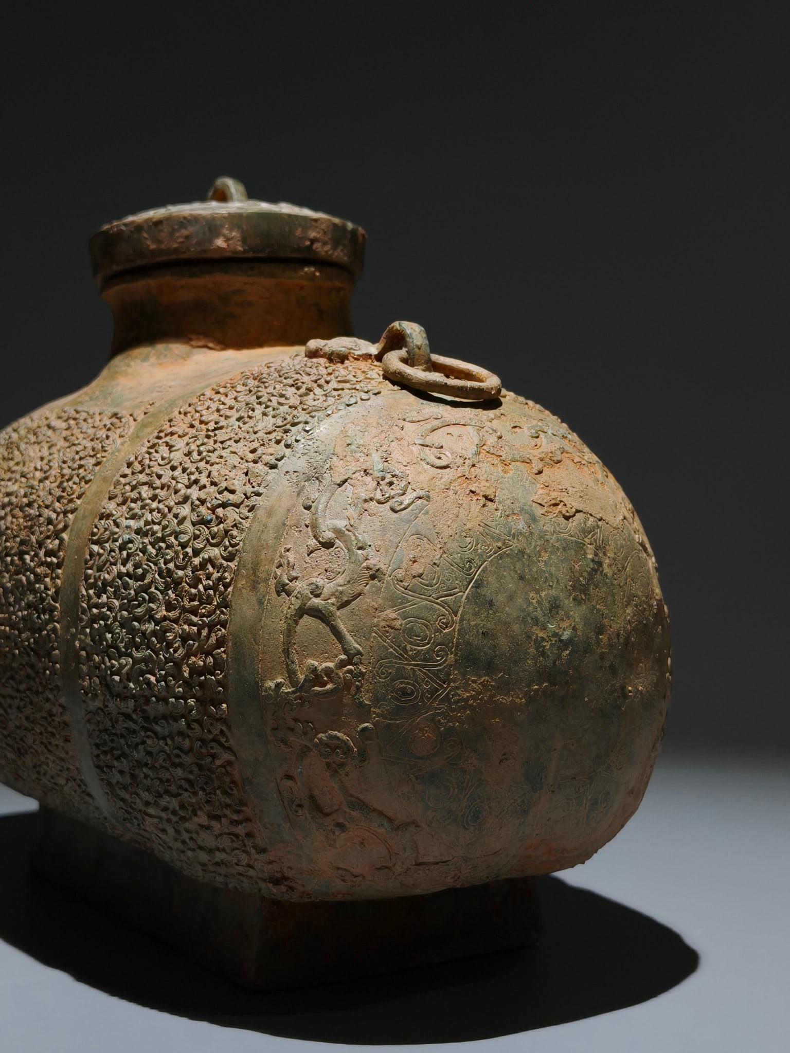 An Archaic Bronze Chi-Dragon Pattern Double-Ears Pot - 3