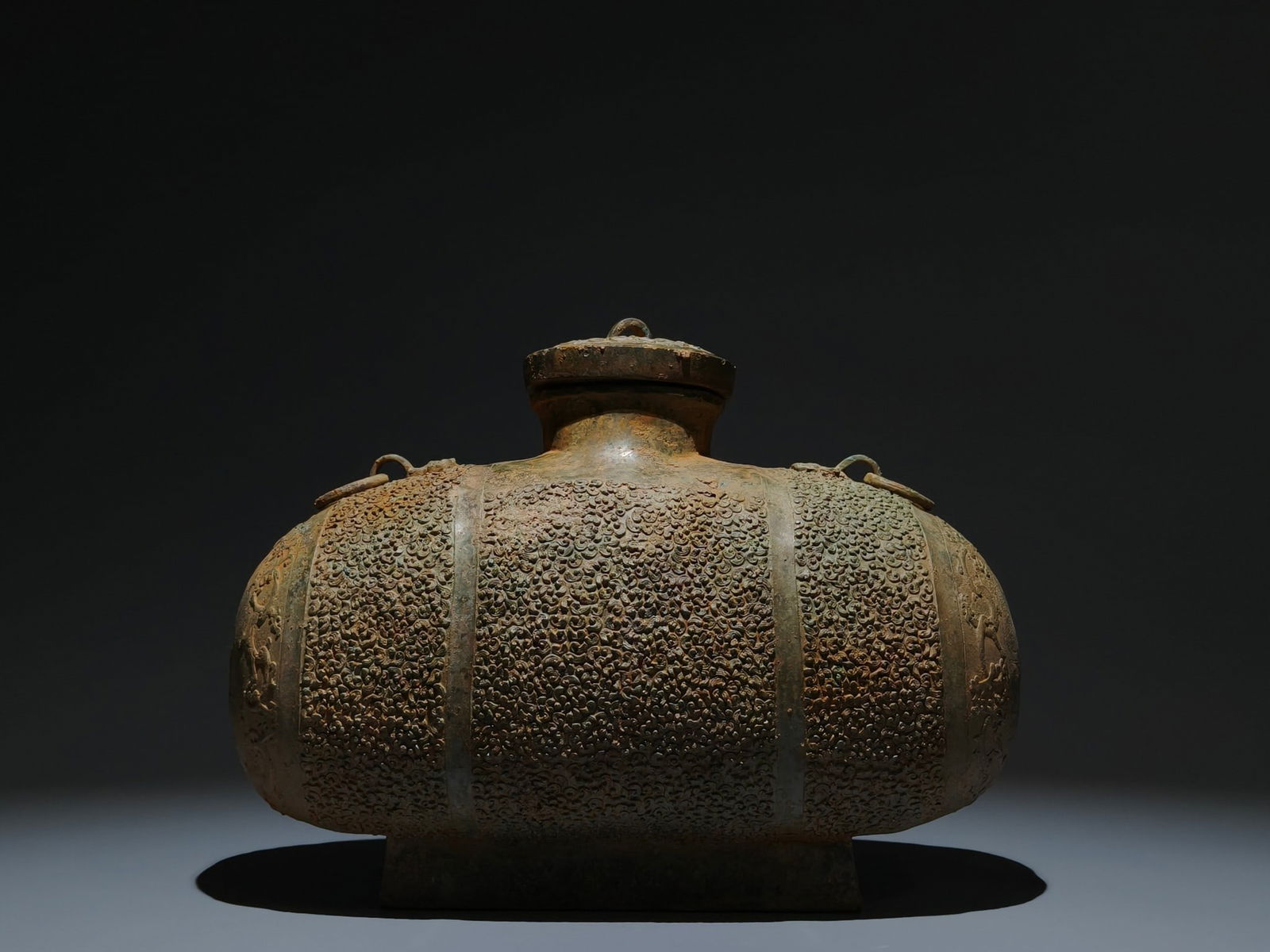 An Archaic Bronze Chi-Dragon Pattern Double-Ears Pot - 4