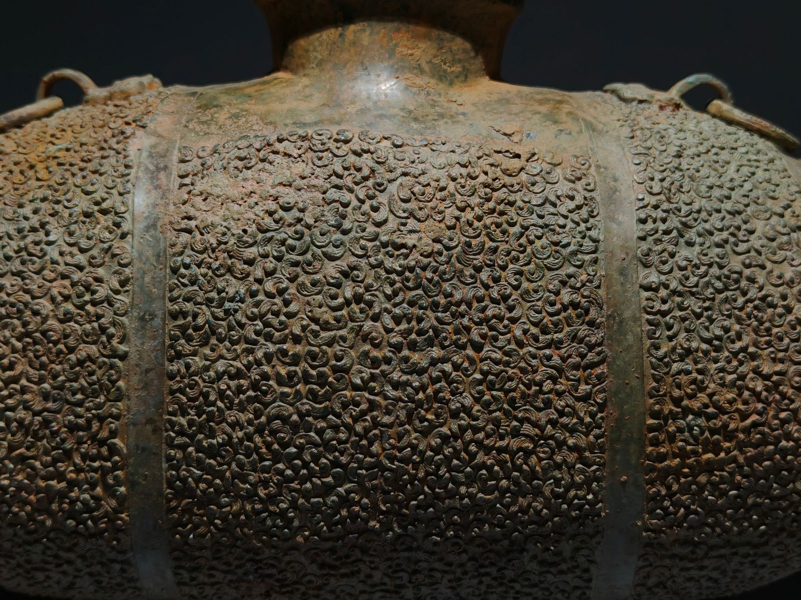An Archaic Bronze Chi-Dragon Pattern Double-Ears Pot - 5