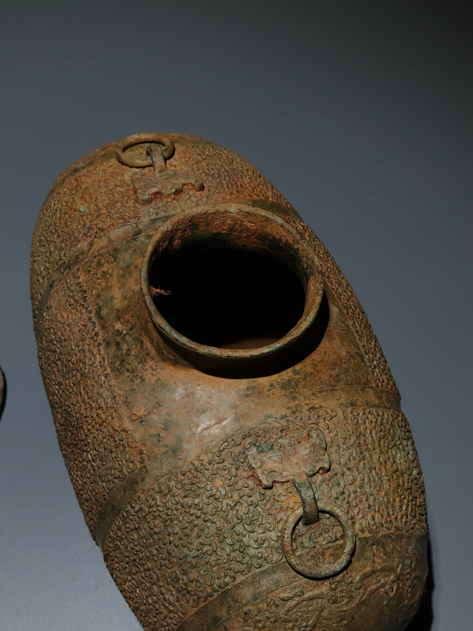 An Archaic Bronze Chi-Dragon Pattern Double-Ears Pot - 7