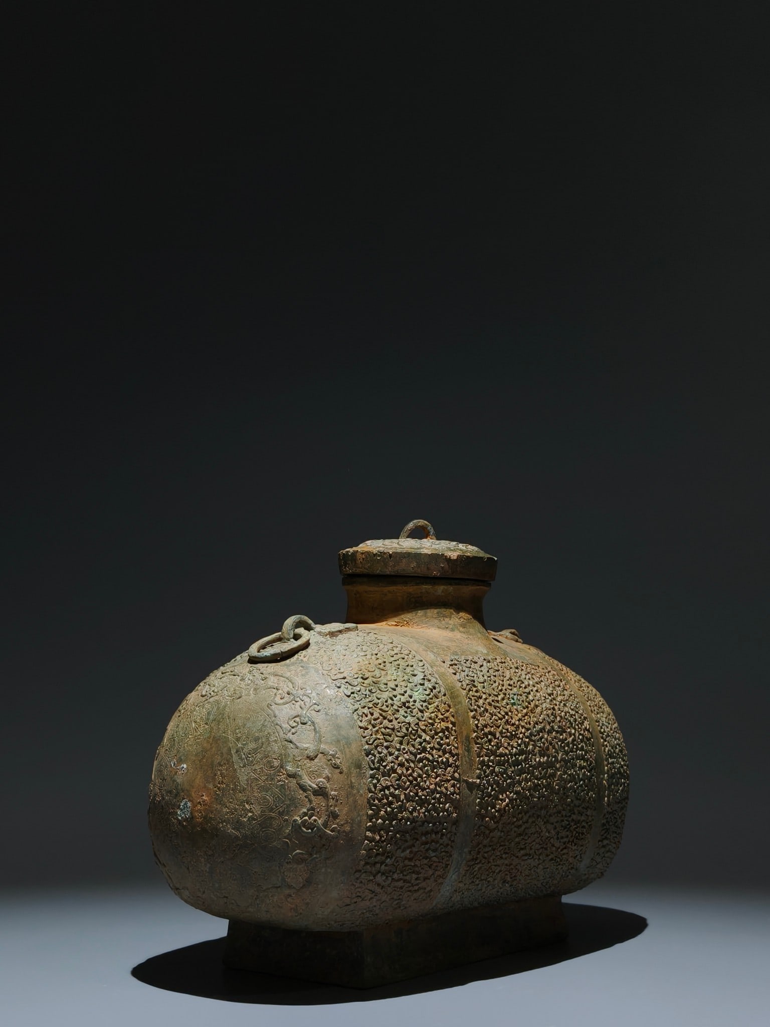 An Archaic Bronze Chi-Dragon Pattern Double-Ears Pot - 8