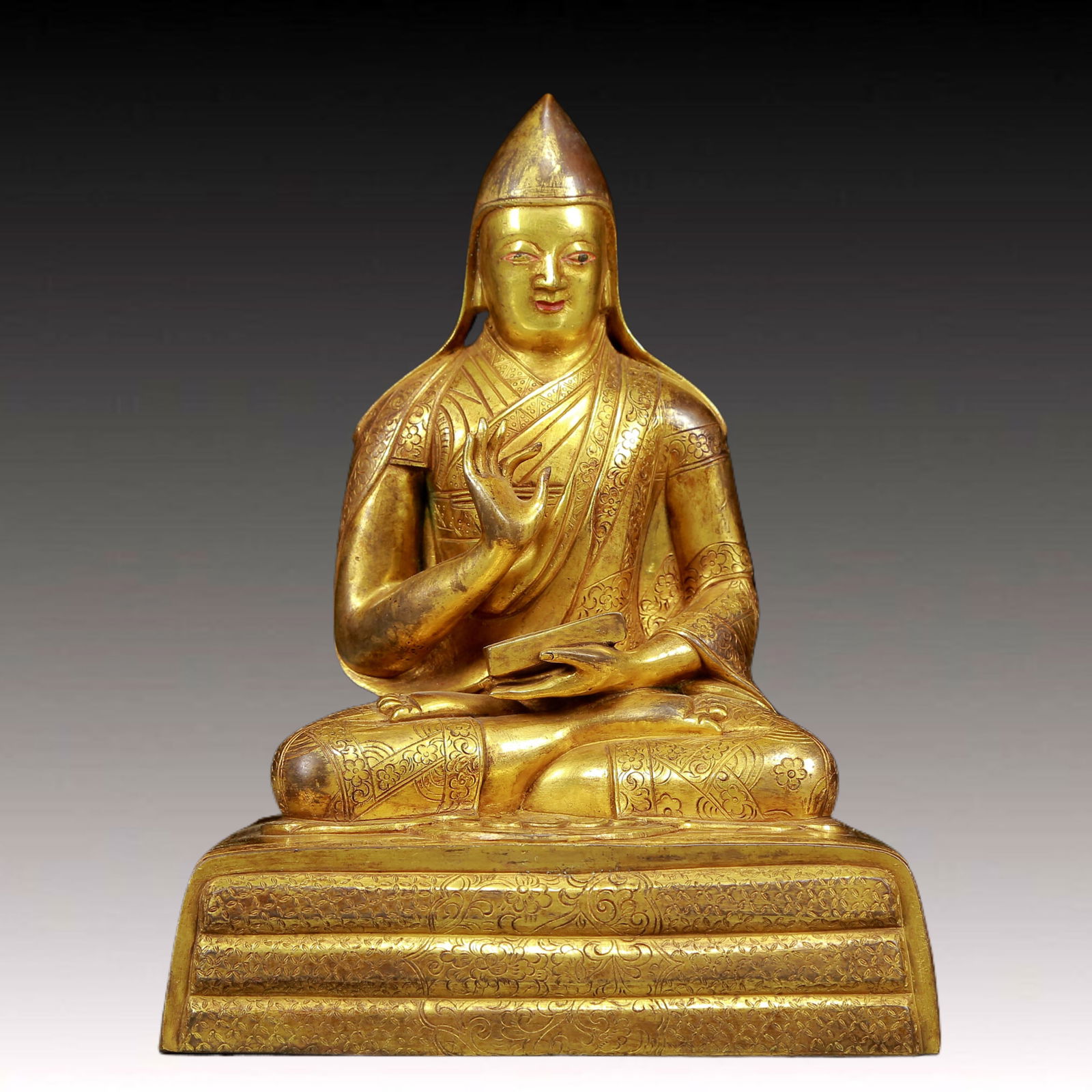 A Solemn Gilt Bronze Statue of Tsongkhapa: A Solemn Gilt Bronze Statue of Tsongkhapa,Ming Dynasty, China,Size:6.3inx4.3inx8.3in,Weight:1995g 铜鎏金宗喀巴像，明代