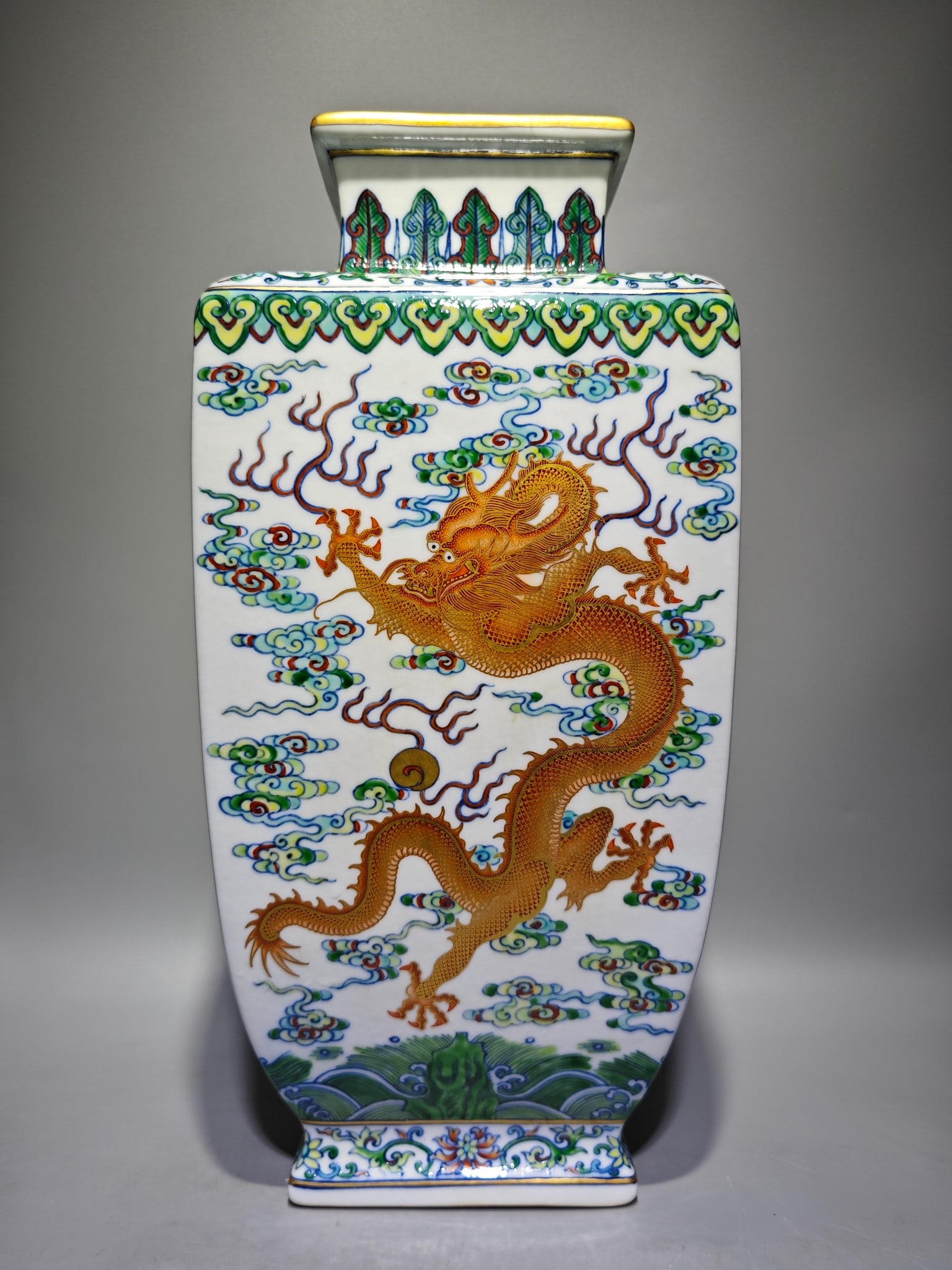 A Rare Doucai Iron-Red Painted Gold Seawater Auspicious Cloud and Dragon Pattern Vase (1 of 8)