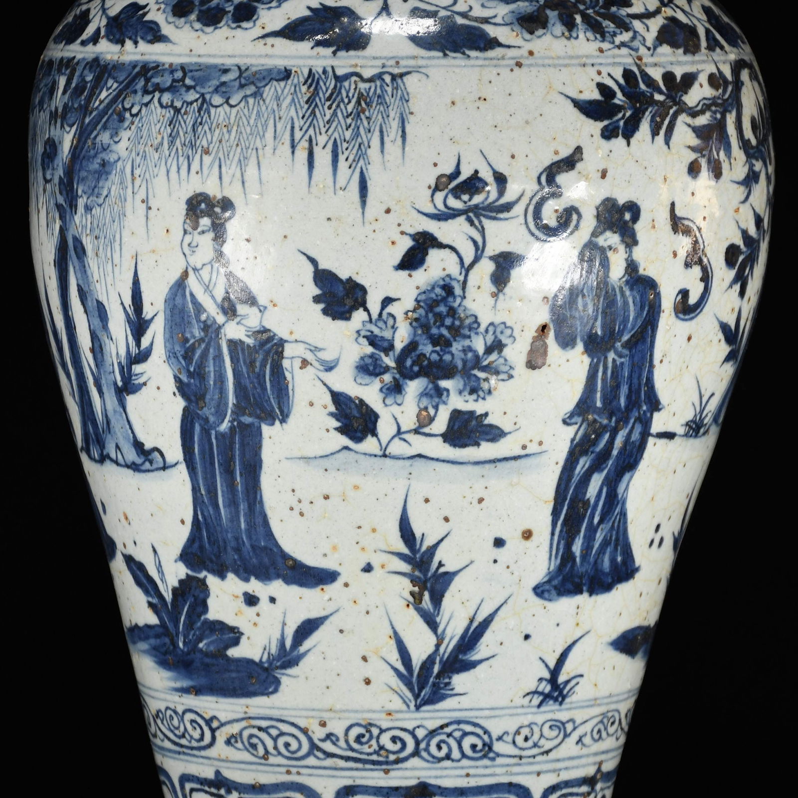 A Huge Blue and White Figure Pattern Vase - 6