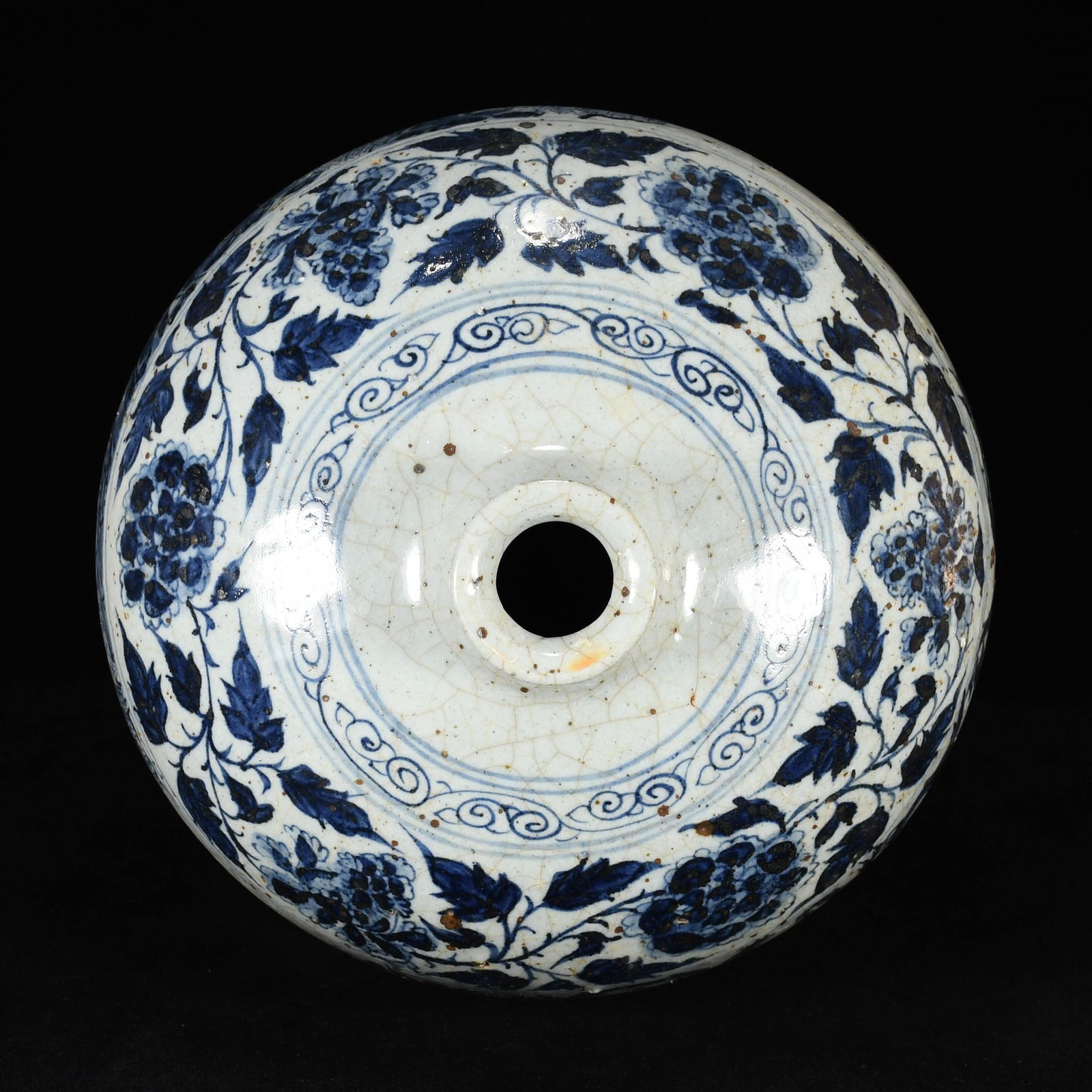 A Huge Blue and White Figure Pattern Vase - 7