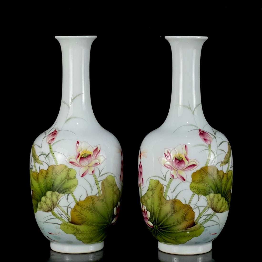 A Pair of Exquisite Enamel Lotus and Fish Pattern Vases,With Poem: A Pair of Exquisite Enamel Lotus and Fish Pattern Vases,With Poem,Qing Dynasty, China,Yongzheng Four-character Mark,Size:8.5inx3.5in 