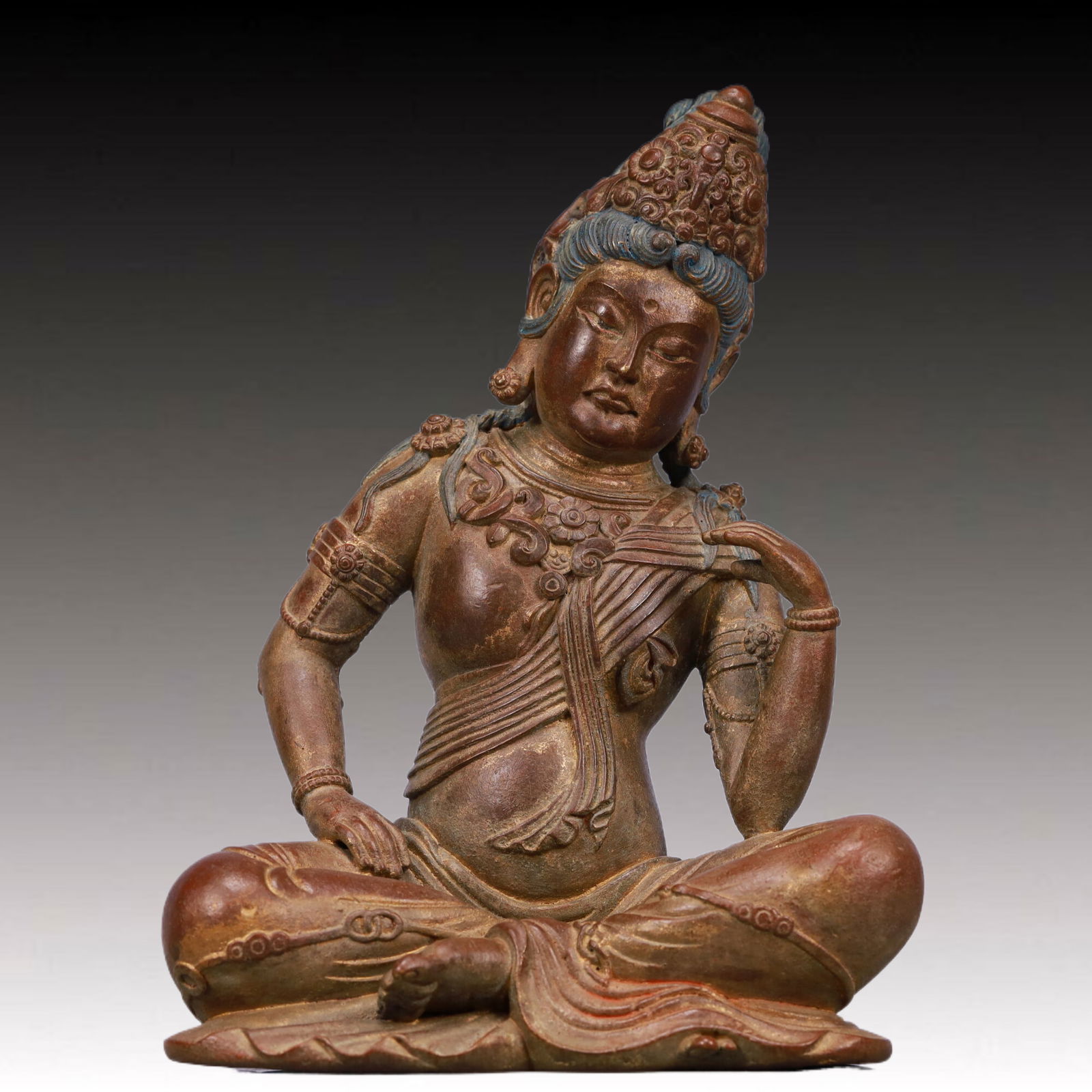 A Solemn Bronze Statue of Amitayus: A Solemn Bronze Statue of Amitayus, Qing Dynasty, China, Size:16x10x8.7in, Weight:1900g 铜无量寿佛像,中国清代