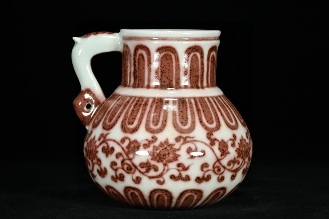 An Exquisite Underglaze-Red Lotus PatternPot - 3