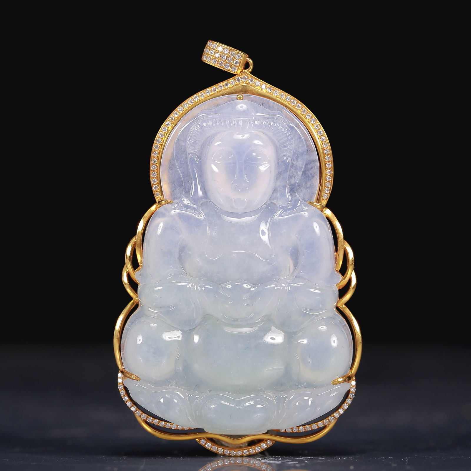 18K Gold Natural Jadeite Sakyamuni Pendant, with Natural Diamond: 18K Gold Natural Jadeite Sakyamuni Pendant,with Natural Diamond,The pendant of Shakyamuni Buddha is considered a special talisman in traditional Chinese culture,carrying profound symbolism. Wearing