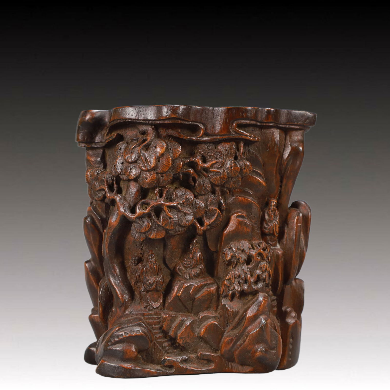 An Exquisite Eaglewood Figure Pattern Brush Pot (1 of 6)