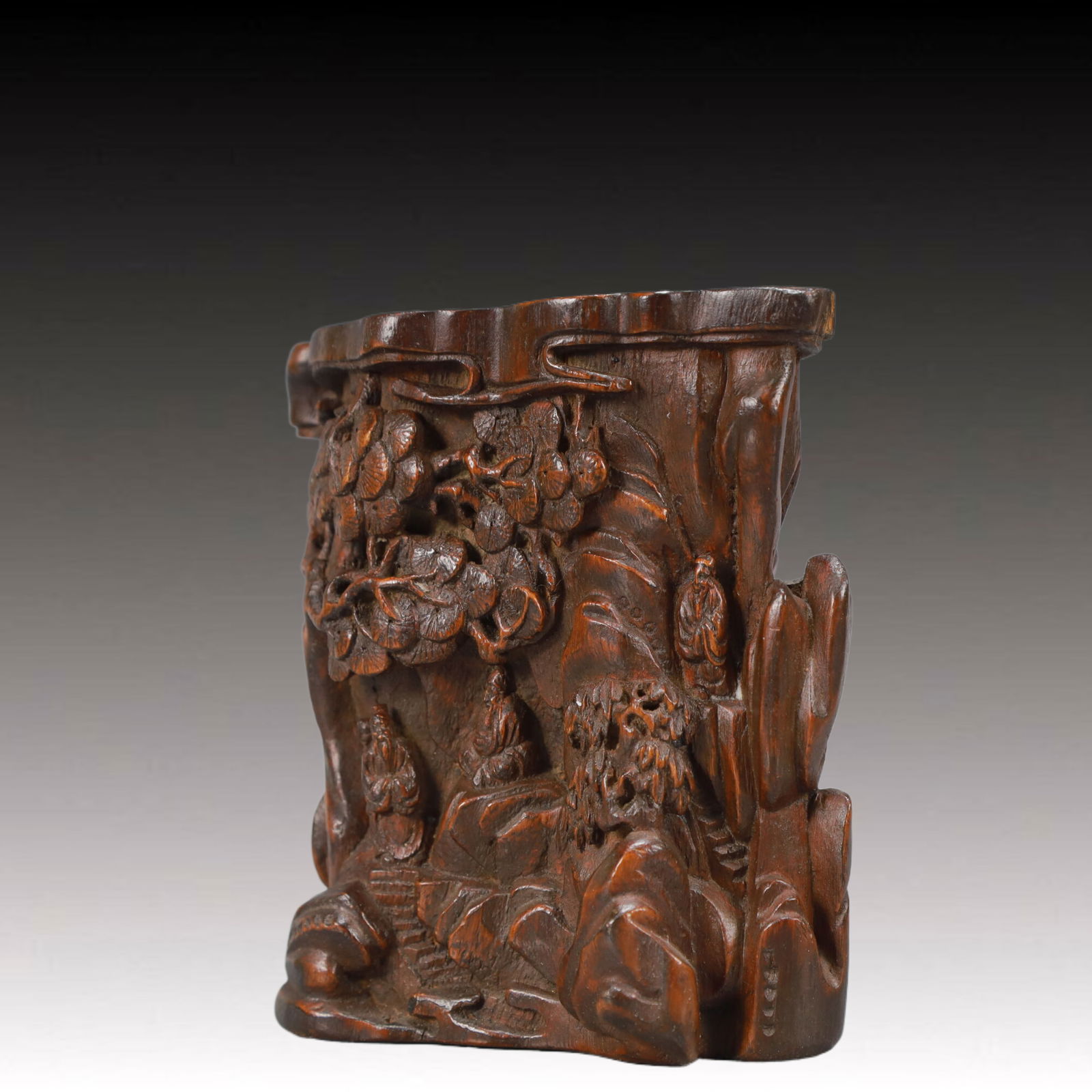 An Exquisite Eaglewood Figure Pattern Brush Pot - 2