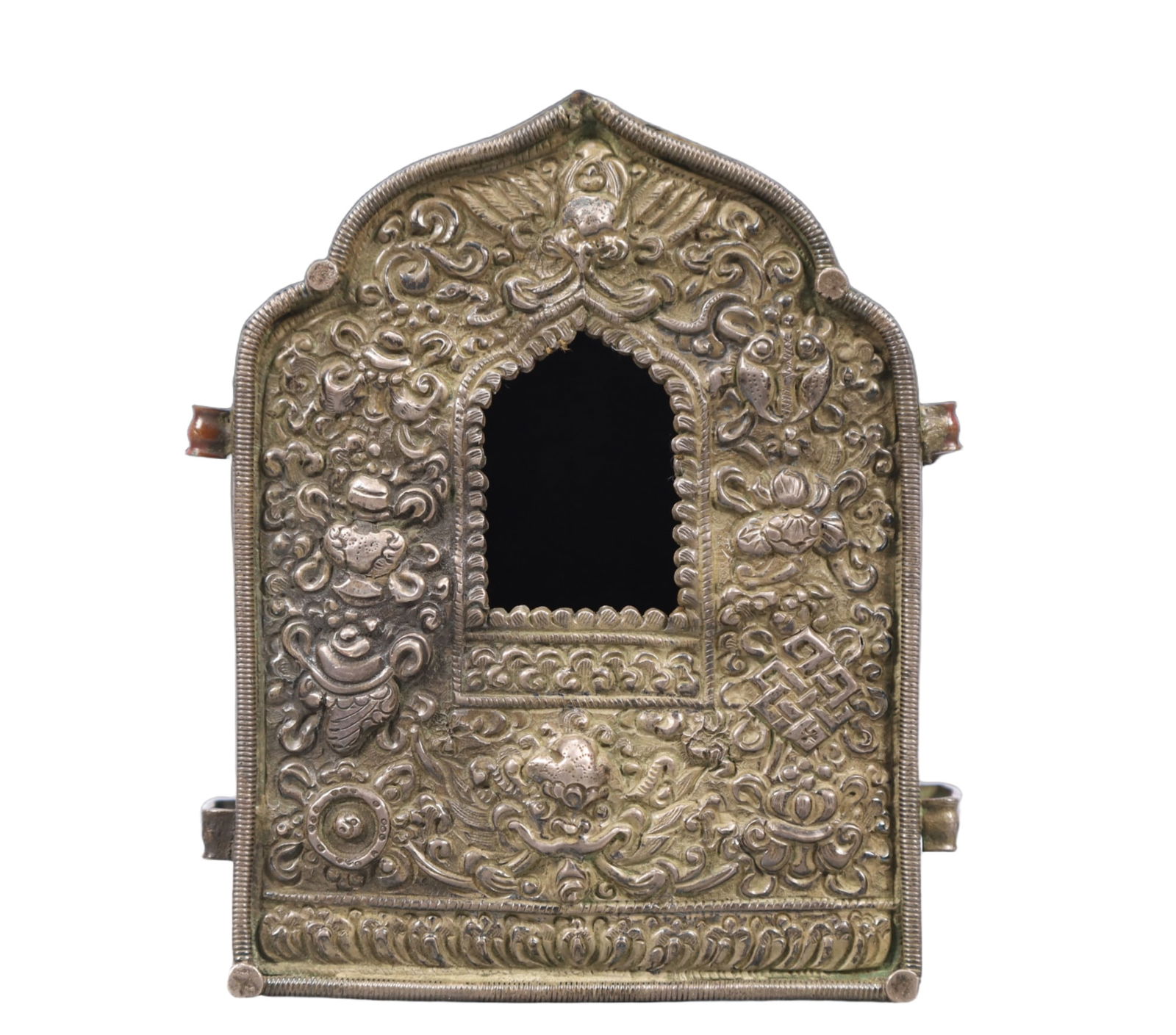 A Rare Bronze Flower Pattern Niche: A Rare Bronze Flower Pattern Niche,Ming Dynasty, China,Size:3.3inx1.4inx3.9in Weight:150g 铜花卉纹佛龛,中国明代