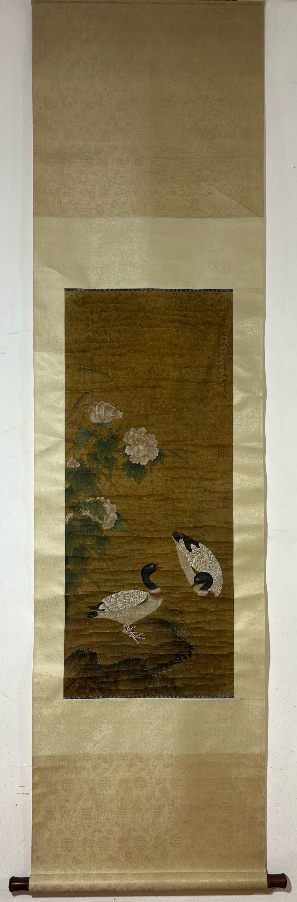 A Chinese Vertical Scroll Ink Painting of Flower and Bird on Silk,Jiang Tingxi: A Chinese Vertical Scroll Ink Painting of Flower and Bird on Silk,Jiang Tingxi,Size:(Without frame)40.2inx16.7in 一幅中国水墨绢本花鸟画