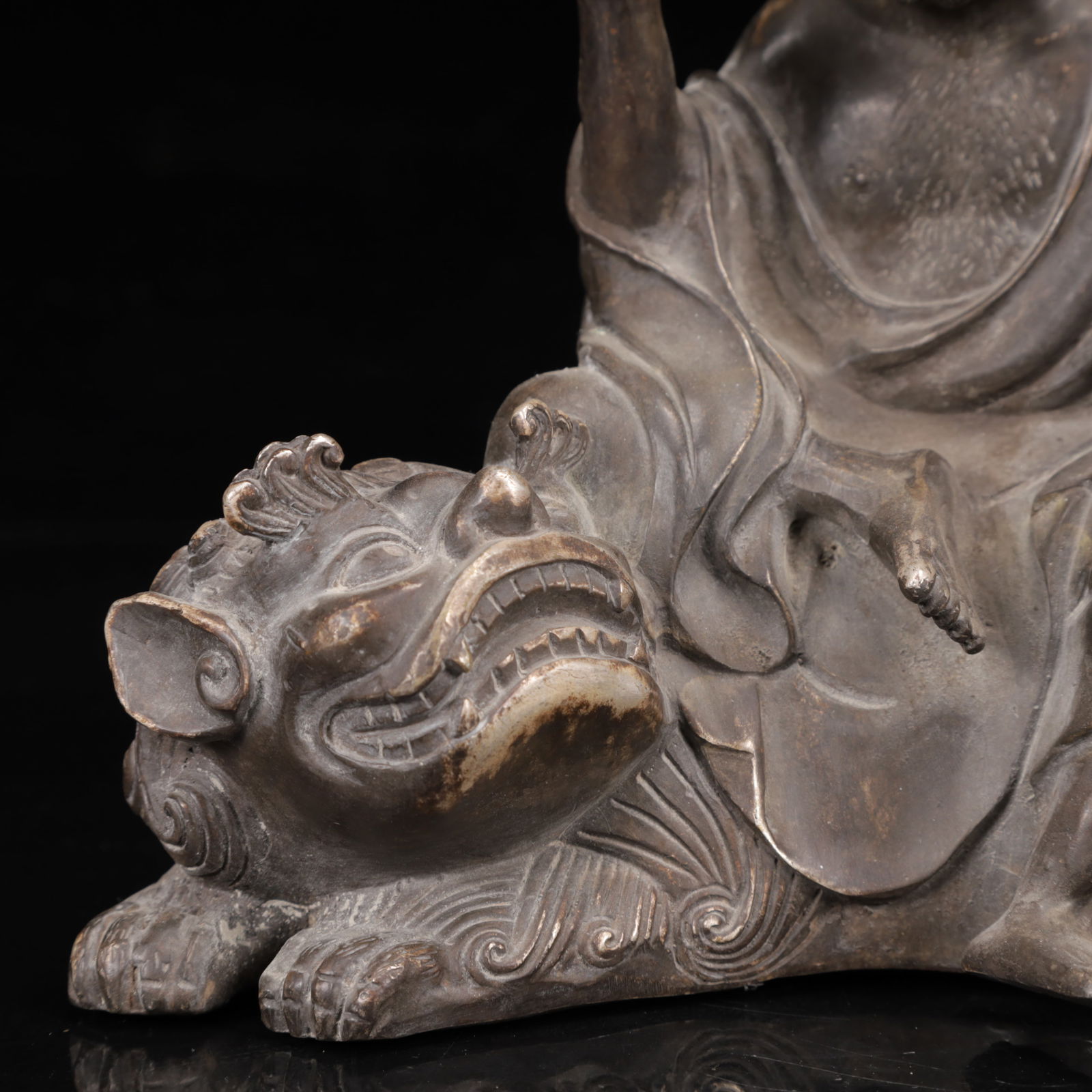 An Exquisite Silver Figure Ornament - 3