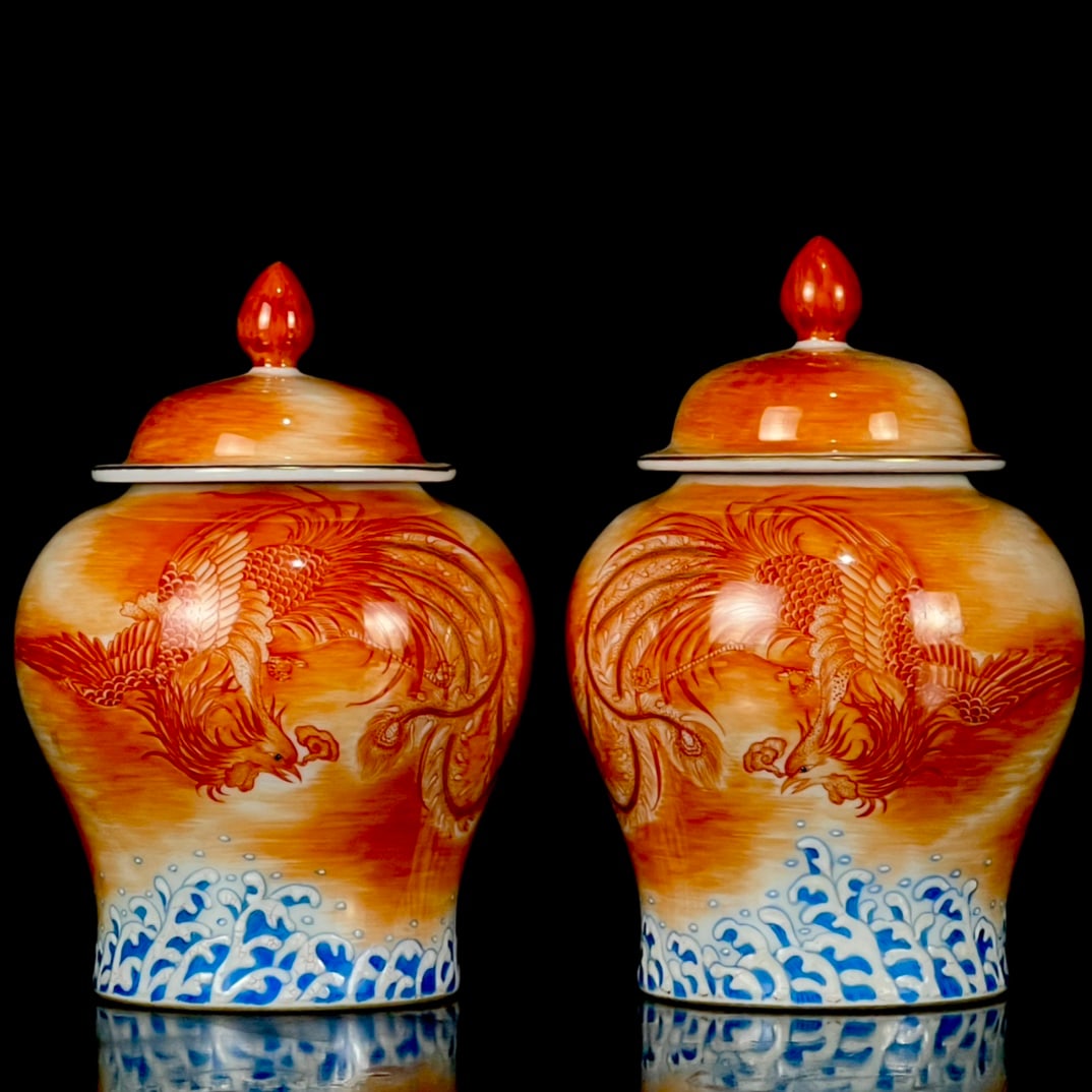 A Pair of Exquisite Blue and White Iron-Red Glazed Painted Gold Seawater and Phoenix Pattern Cover: A Pair of Exquisite Blue and White Iron-Red Glazed Painted Gold Seawater and Phoenix Pattern Cover Jars,Qing Dynasty, China,Qianlong Six-character Mark,Size:5.9inx3.9in 