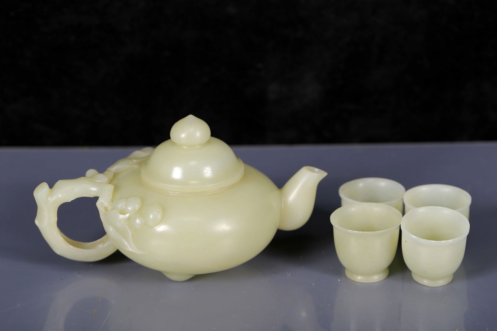 A Set of Fine White Jade Gourd Pattern Teapot,With 4 Cups (1 of 12)