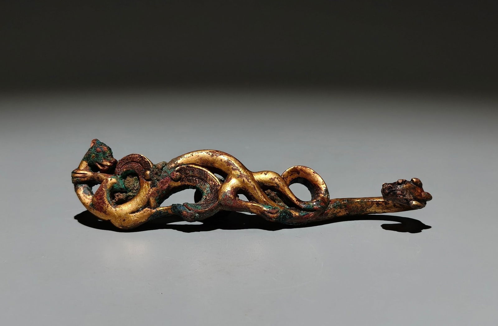 An Exquisite Gilt Bronze Dragon Hook (1 of 9)