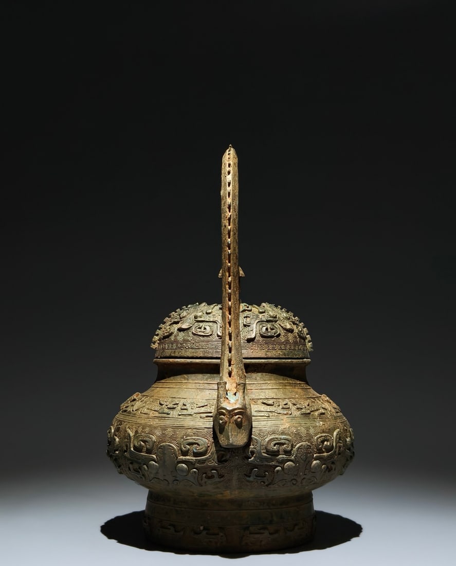 An Archaic Bronze Beast-Face Pattern Ewer - 3