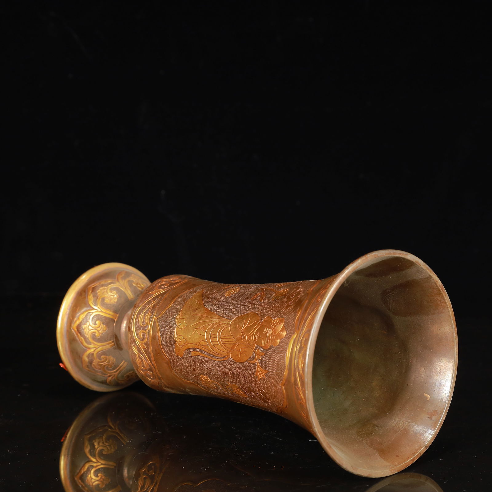 An Exquisite Gilt Silver Figure Pattern Cup - 9