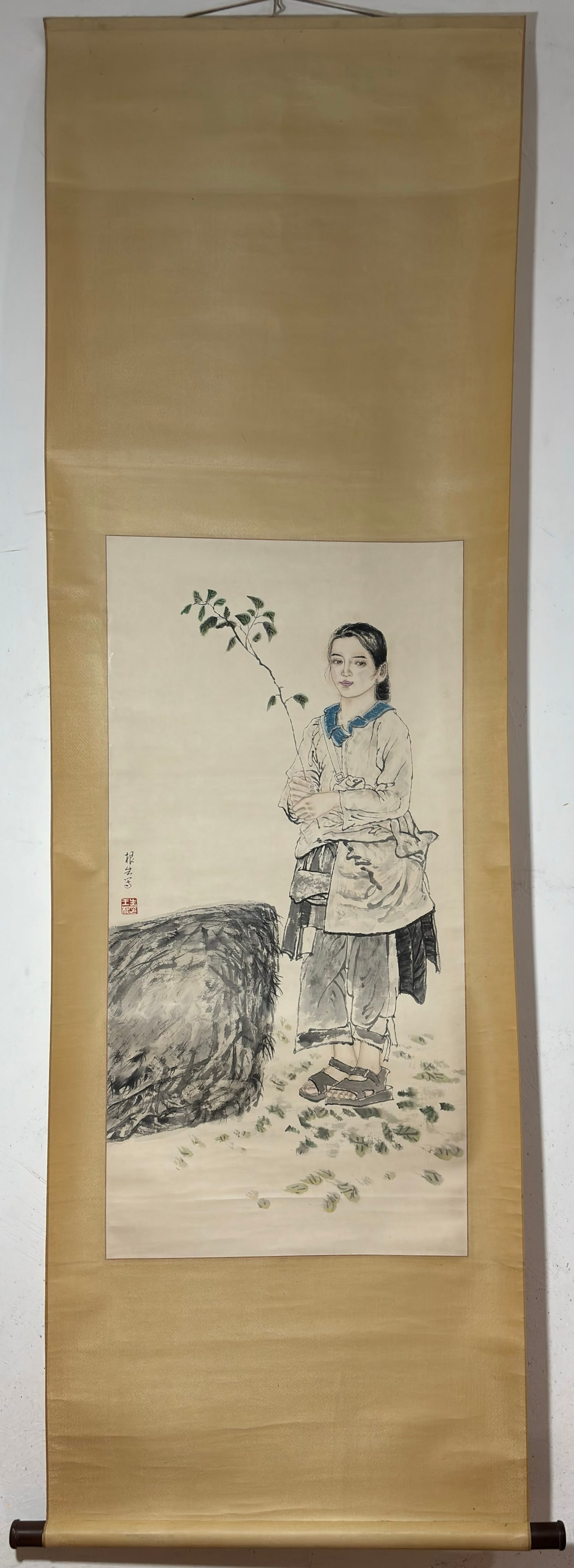 A Chinese Vertical Scroll Ink Painting of Figure on Paper,Wang Gensheng: A Chinese Vertical Scroll Ink Painting of Figure on Paper,Wang Gensheng,Size:(Without frame)38.6inx19.3in 