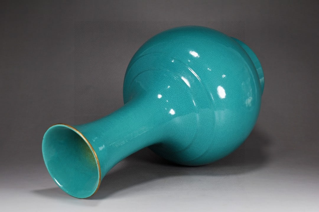 A Rare Turquoise Glazed Painted Gold Vase - 4