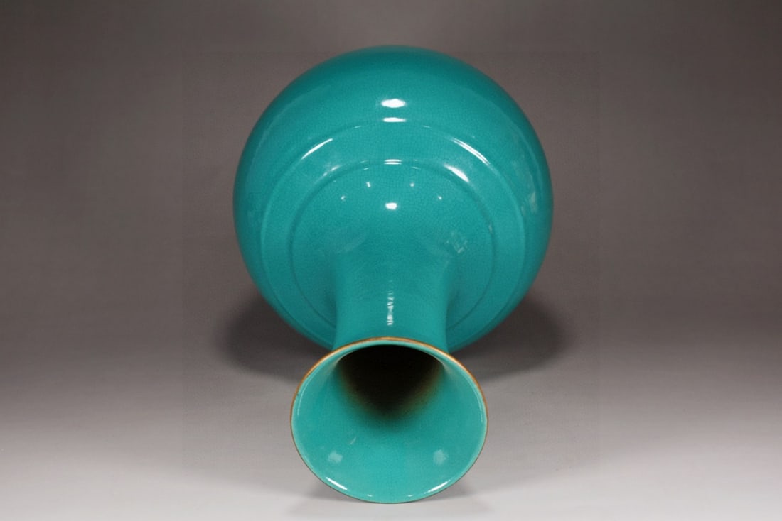 A Rare Turquoise Glazed Painted Gold Vase - 5