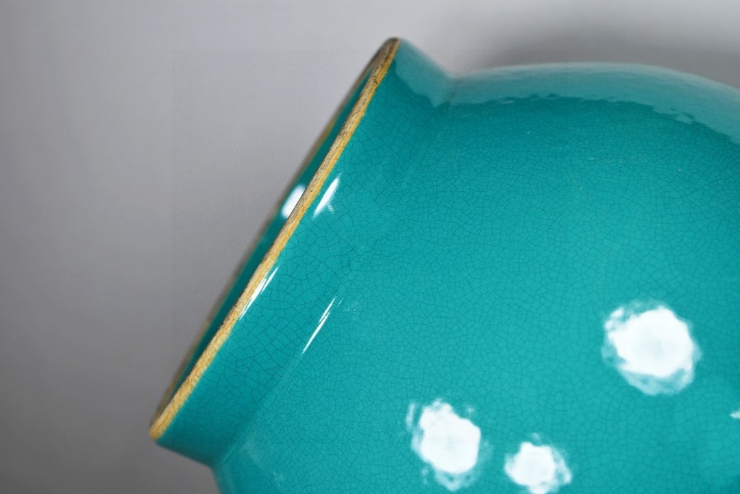 A Rare Turquoise Glazed Painted Gold Vase - 7