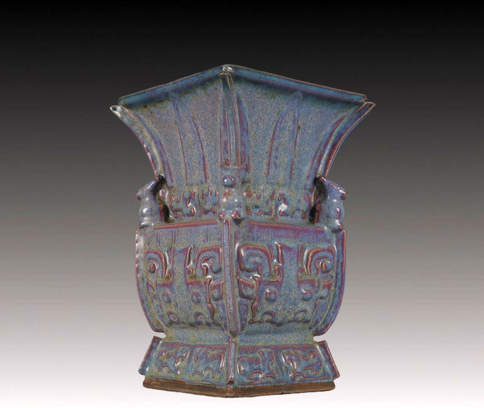 An Exquisite Jun yao Beast-Face Pattern Vase - 4