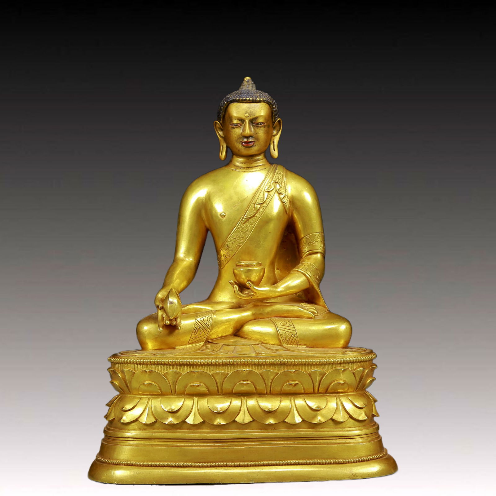A Solemn Gilt Bronze Statue of Sakyamuni (1 of 9)