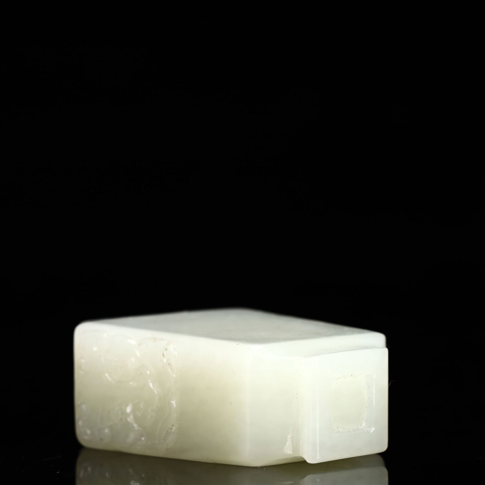 An Exquisite White Jade Beast-Face Pattern Snuff Bottle - 8