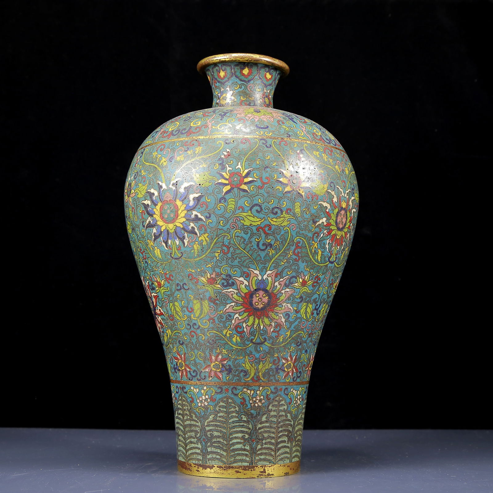 A Rare Cloisonne Flower Pattern Vase - 6