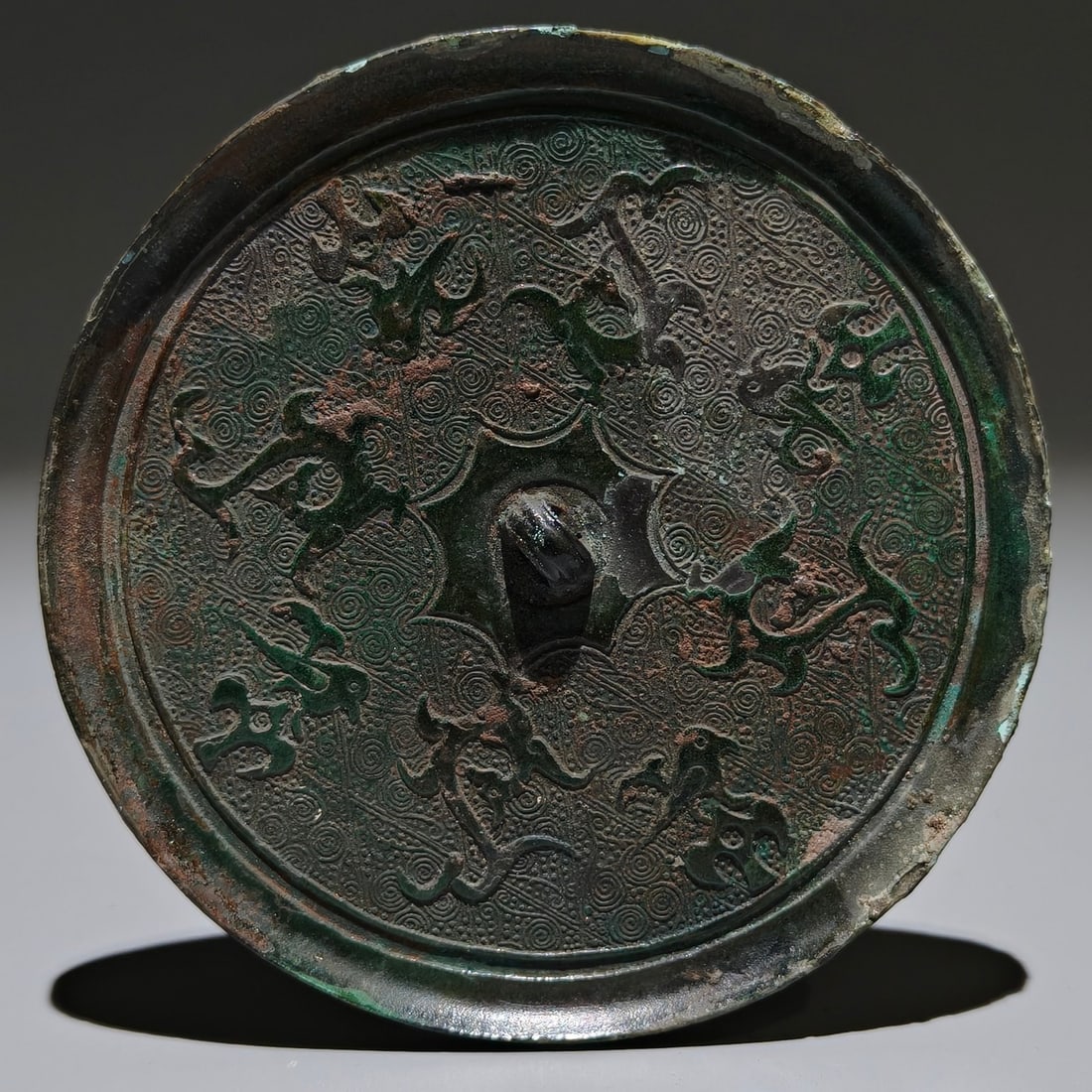 An Archaic Bronze Bird Pattern Round Mirror - 2