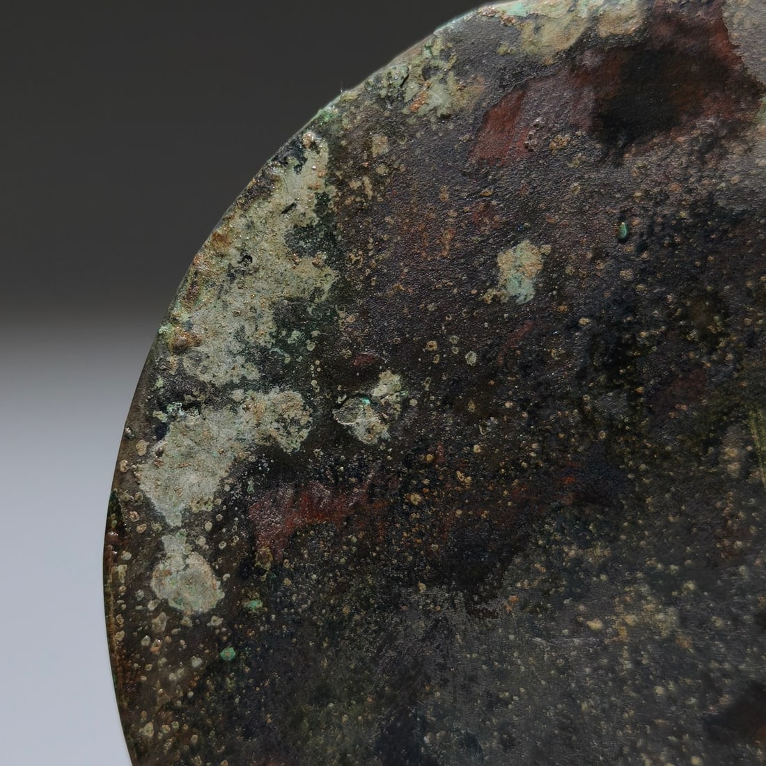 An Archaic Bronze Bird Pattern Round Mirror - 9