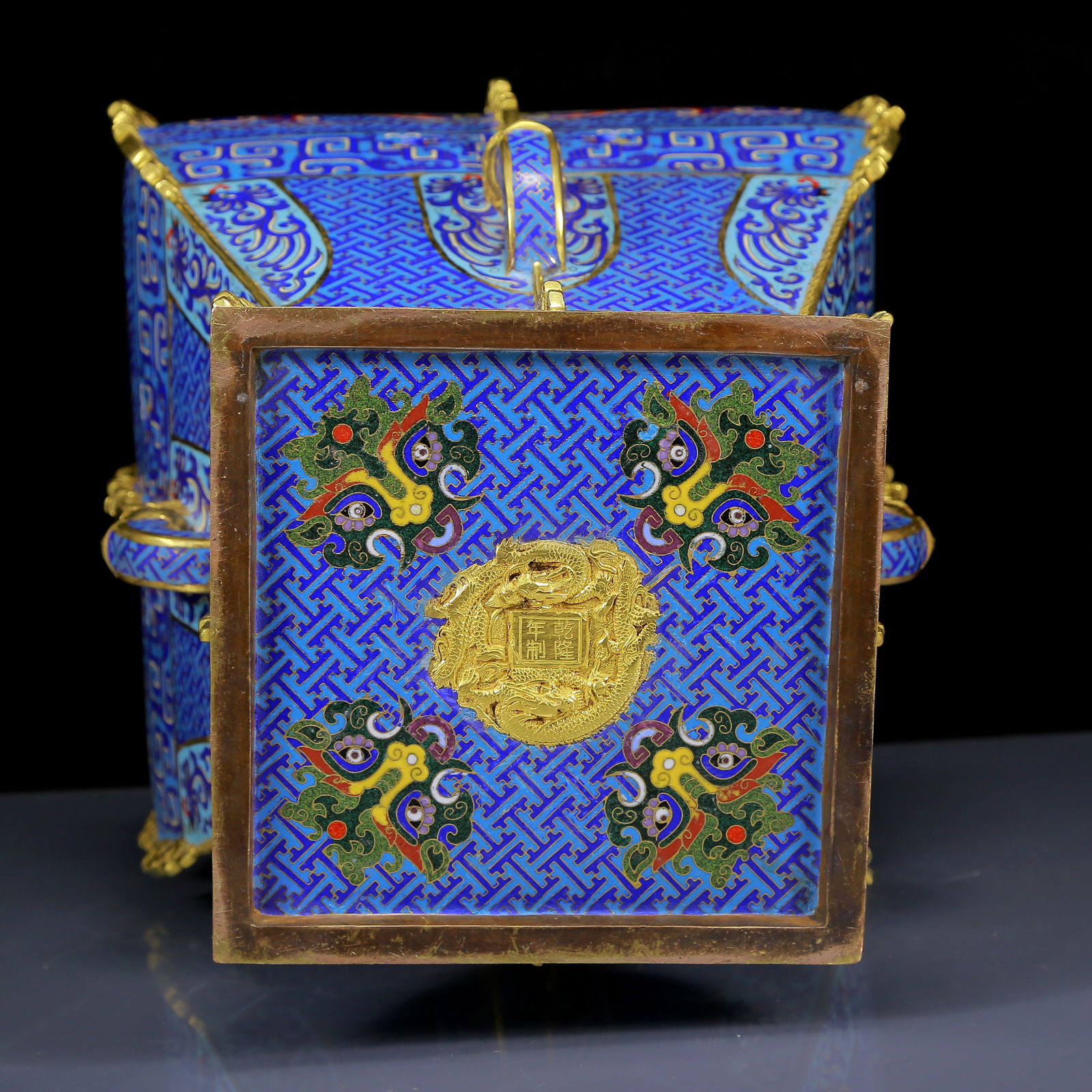 A Huge Cloisonne Beast-Face Pattern Bottle - 9